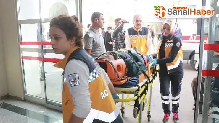 Yolcu minibüsü şarampole yuvarlandı: 19 yaralı