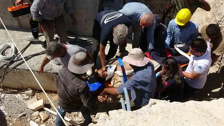 'Yüksekten düşen inşaat işçisi yaralandı'