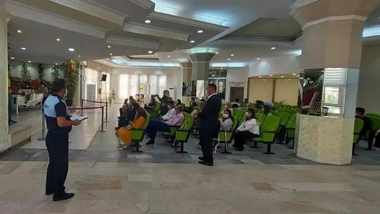 'Zabıta toplu alanlarda denetim yaptı'