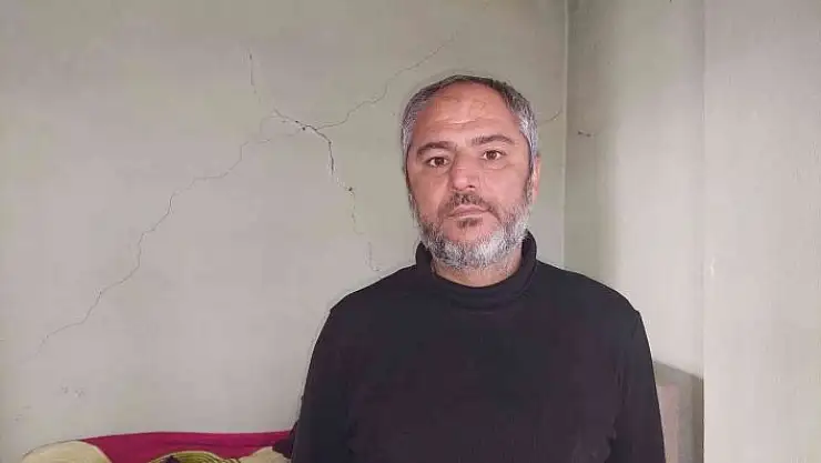 'Zemin kaydı, duvarlar çatladı'