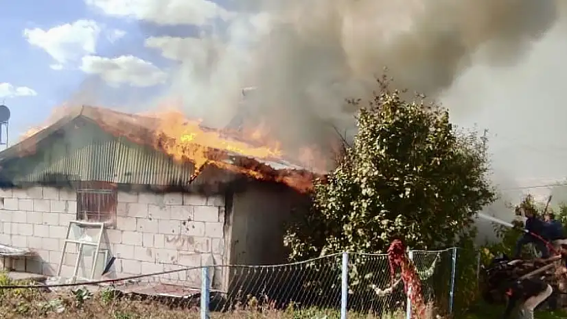 Doğanşehir Erkenek'te Korkutan Yangın