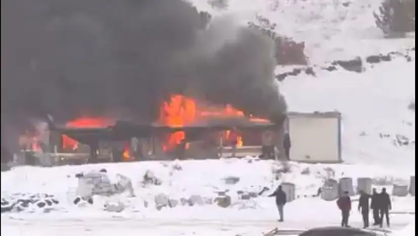 Malatya'da Bir Şantiyede Daha Yangın Paniği