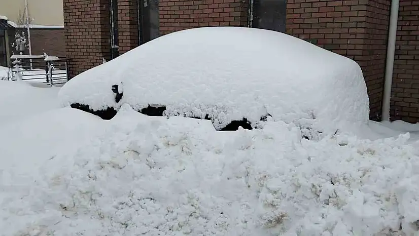 Doğanşehir'de kar kalınlığı 1 metreye ulaştı
