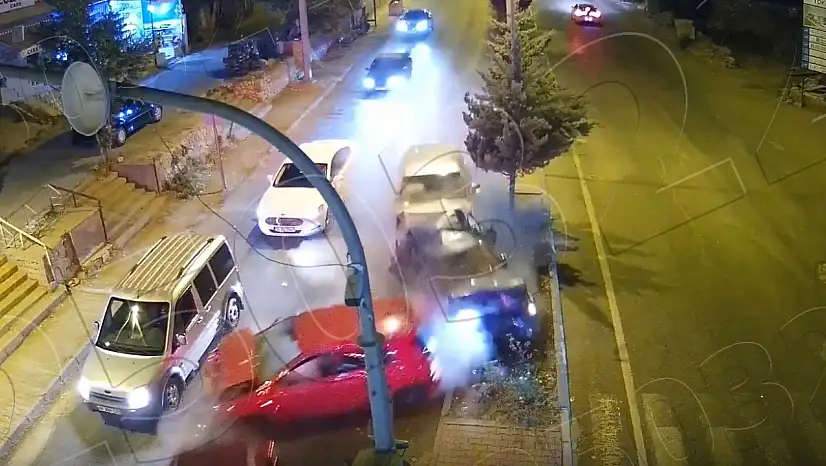 Malatya'daki Zincirleme Kazanın Güvenlik Kamerası Görüntüleri Ortaya Çıktı