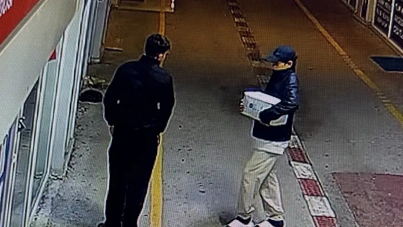 Geçici Ticaret Merkezi'nde Hırsızlık Kameraya Yansıdı