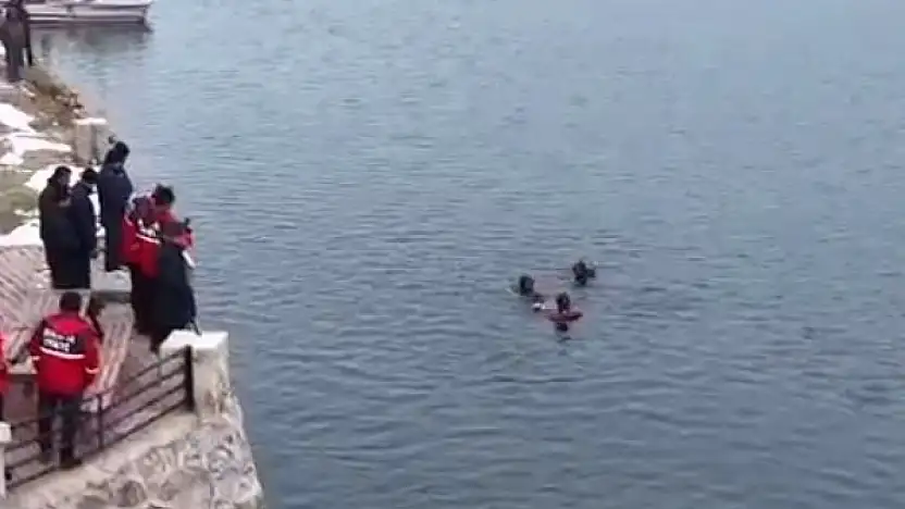 Kayıp Olarak Aranan Şahsın Cesedi Barajda 30 Metre Derinlikte Bulundu