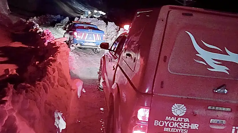 Malatya'da Çığların Arasında Kalan Ekipler Kurtarıldı