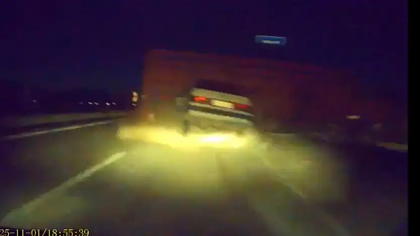 Malatya'daki kaza araç kamerasına yansıdı: 3 yaralı