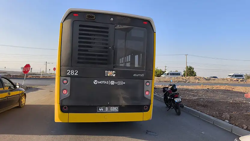 Tıra çarpmamak için manevra yapınca kaza yaptın