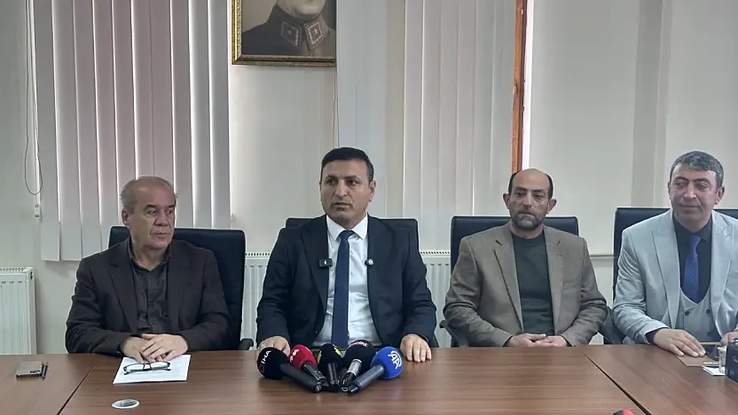 Yazıhanlı Muhtarlardan ve CHP'li Üyelerden Başkan Göçer'e destek açıklaması