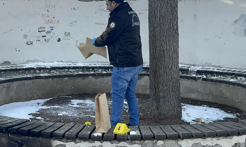 Malatya'da Kaçak Alkolden Zehirlenen İki Genç Hastaneye Kaldırıldı